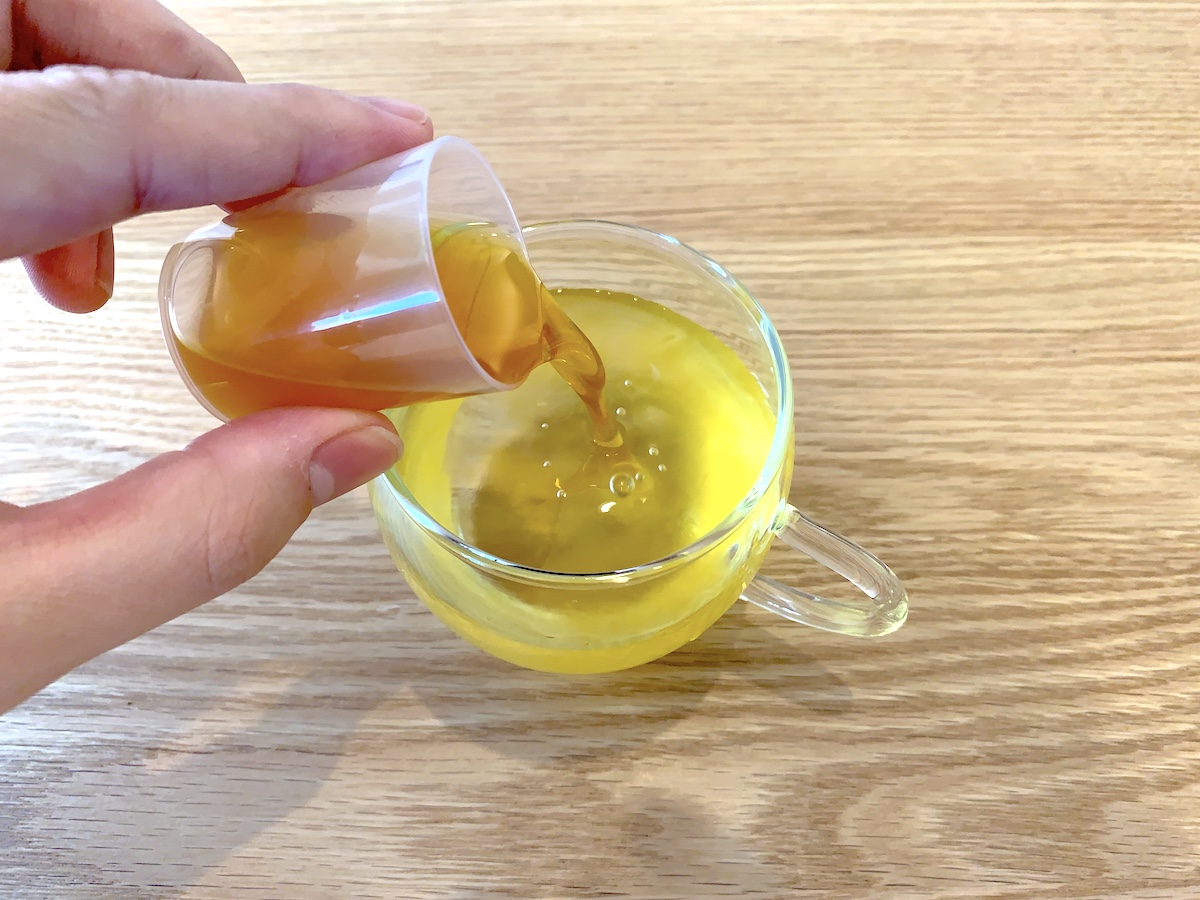 コンブチャクレンズの試飲写真